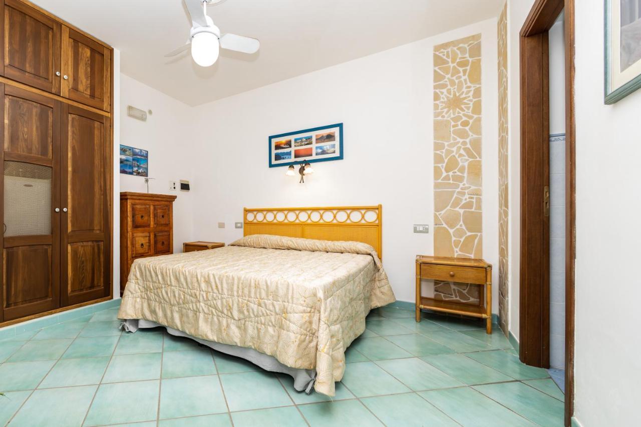 Lauricella Bed And Breakfast Lipari  Exteriör bild