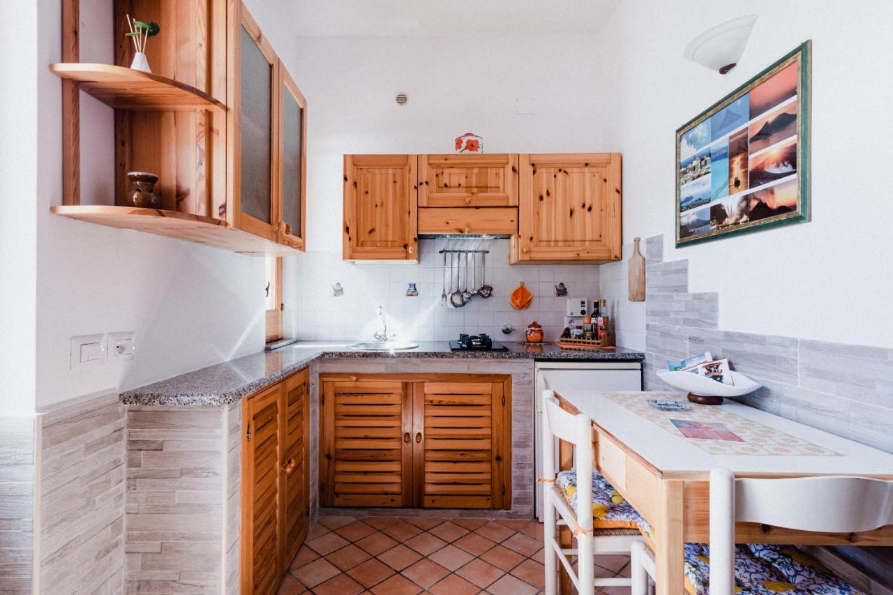 Lauricella Bed And Breakfast Lipari  Exteriör bild