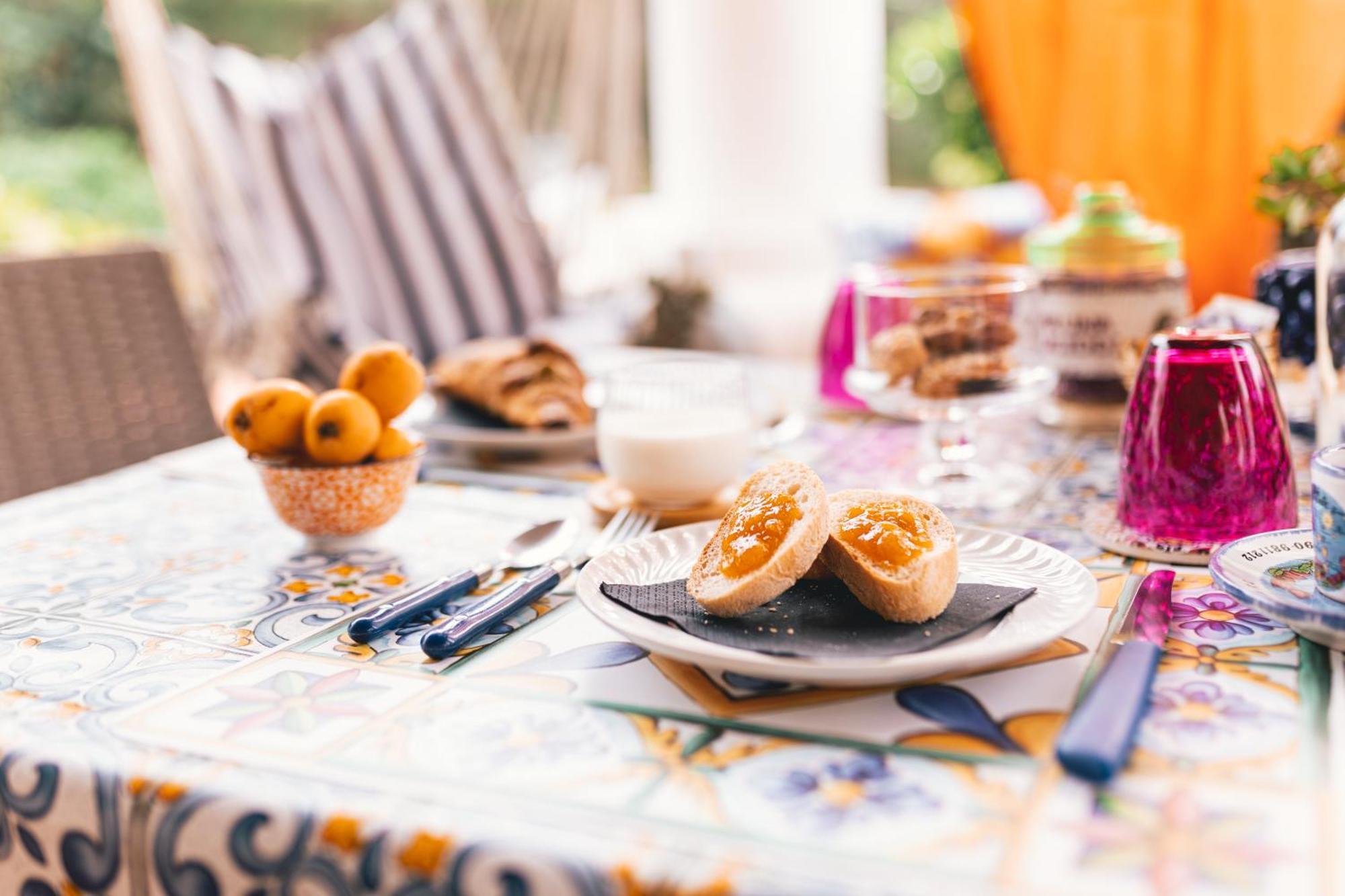 Lauricella Bed And Breakfast Lipari  Exteriör bild