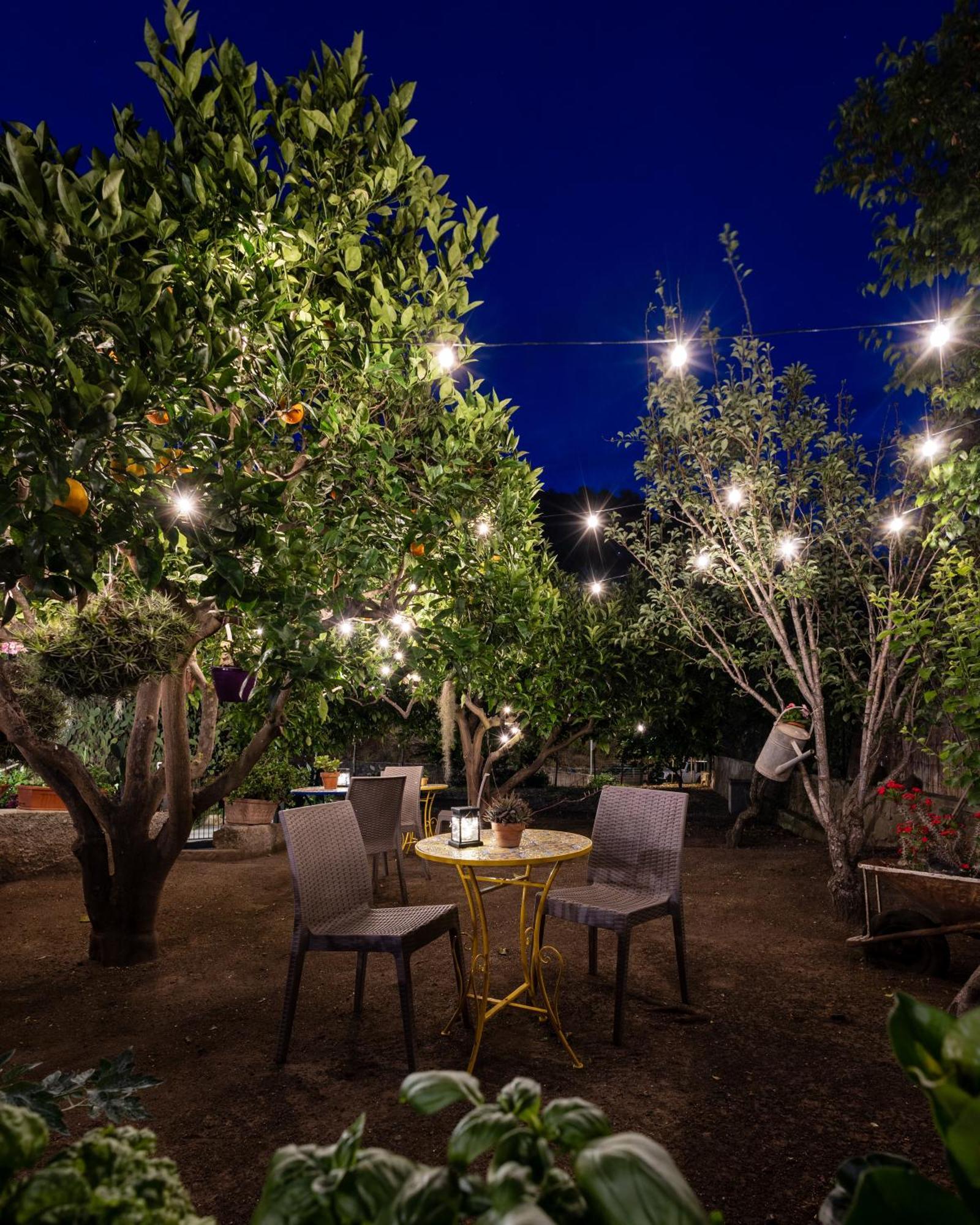 Lauricella Bed And Breakfast Lipari  Exteriör bild